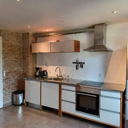 Helt Hus, Med Egen Have Og 4 Sovevaerelser Apartment *